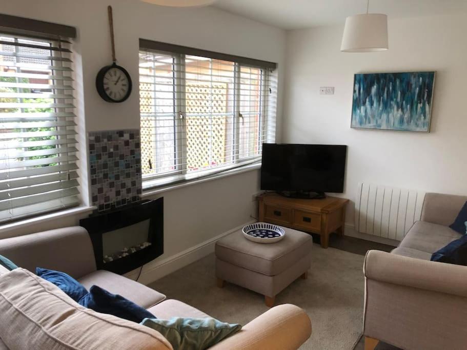 Dease Manor Apartamento Higham Ferrers Exterior foto